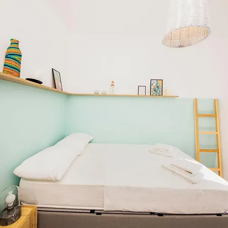 Holiday home Amazing House With Balcony 1 Min Walking Distance To The Beach In Bodrum