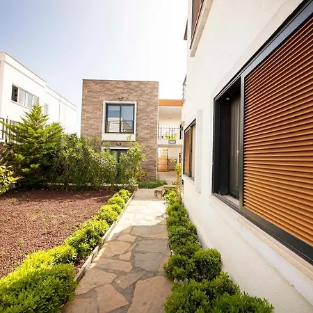 Amazing House With Balcony 1 Min Walking Distance To The Beach In Bodrum Bodrum